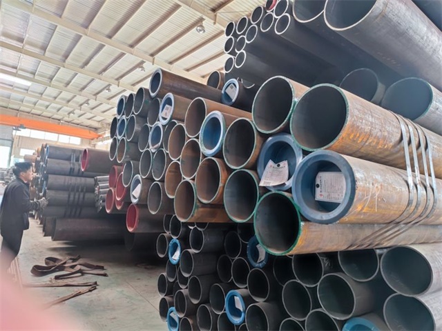黄冈35#高压无缝钢管
